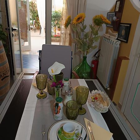 Domos Le Due Tuie Bed & Breakfast Piscinas Ngoại thất bức ảnh