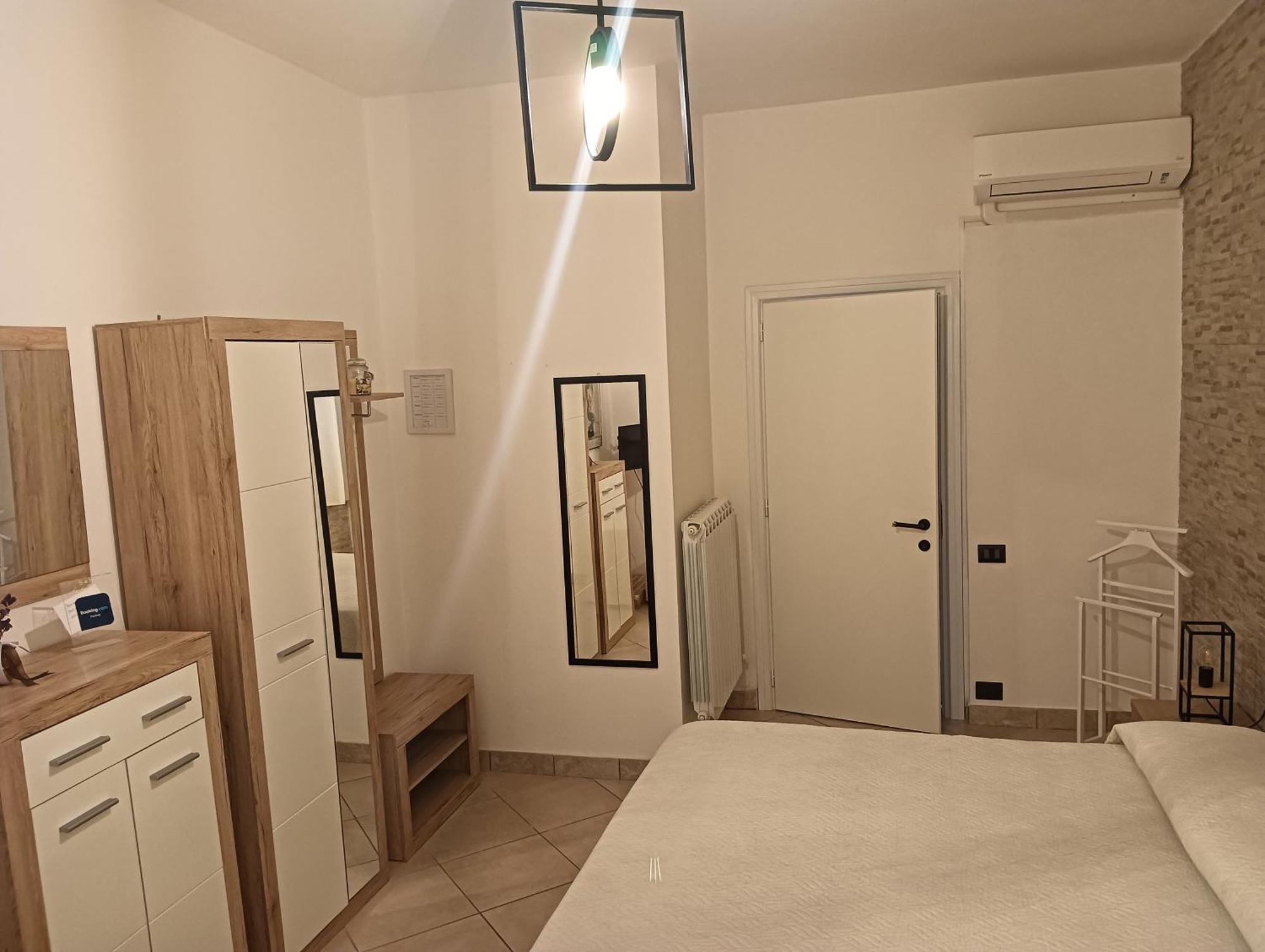 Domos Le Due Tuie Bed & Breakfast Piscinas Ngoại thất bức ảnh