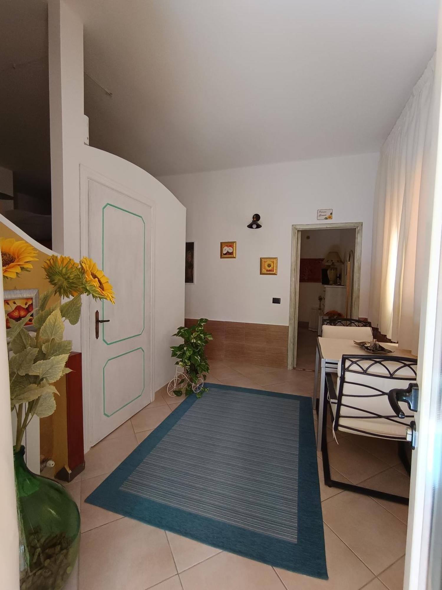 Domos Le Due Tuie Bed & Breakfast Piscinas Ngoại thất bức ảnh